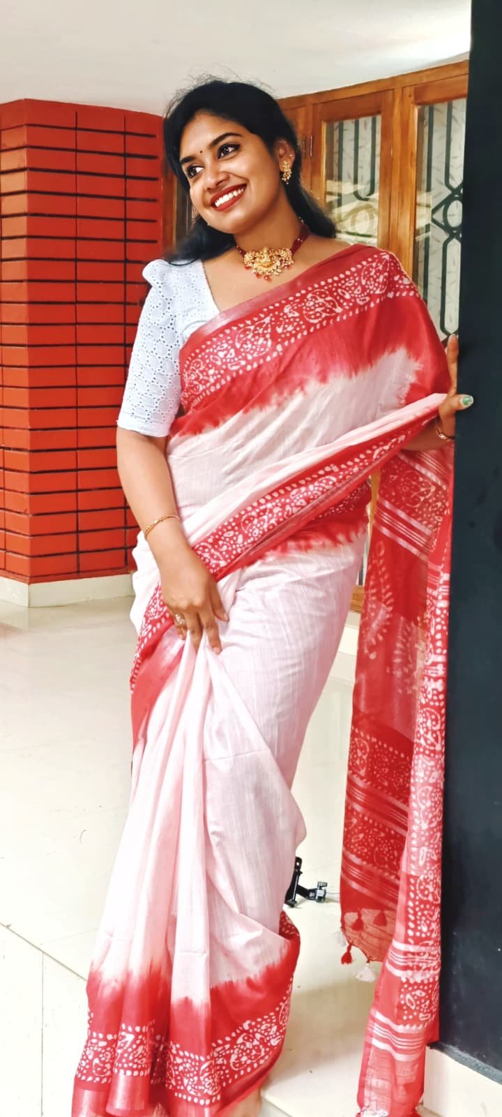 Red & White Cotton Saree